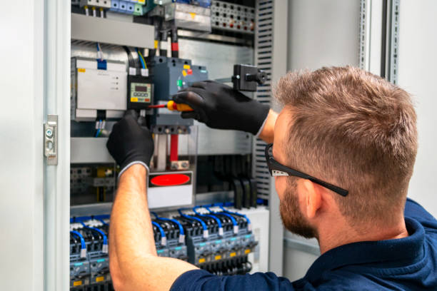 Best Licensed Electrician  in Watertown Town, MA