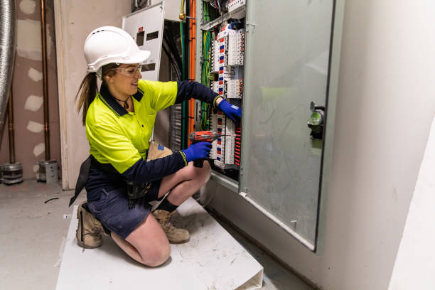 Best Local Electrician Companies  in Watertown Town, MA